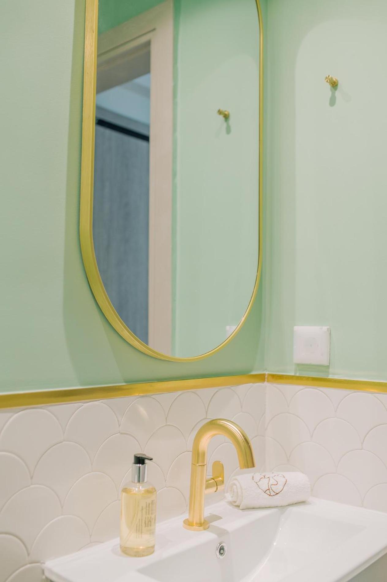 Hama Luxury Seaside Apartments Corinth 외부 사진